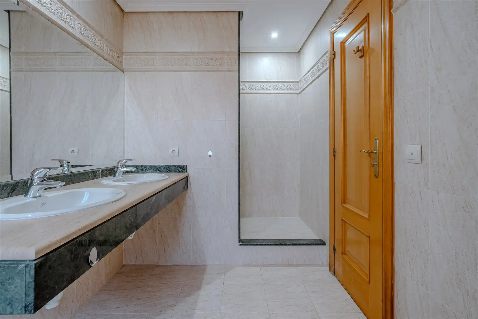 Bany de Casa o xalet en venda en Estepona