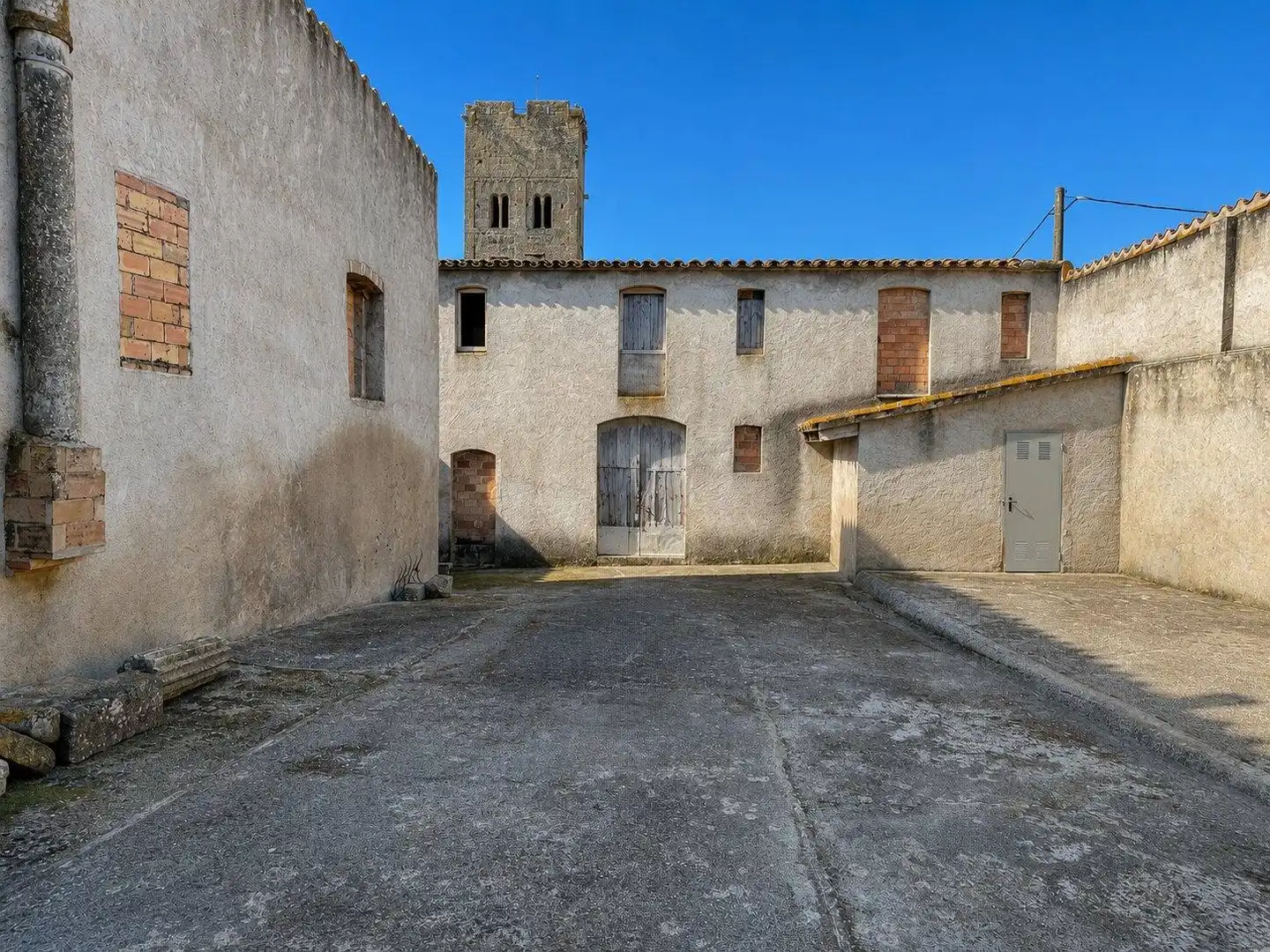 Vista exterior de Finca rústica en venta en Sant Miquel de Fluvià con Calefacción, Amueblado y Balcón