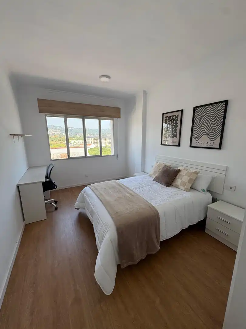 Bedroom of Flat for rent in Ourense Capital   with Heating, Furnished and Balcony