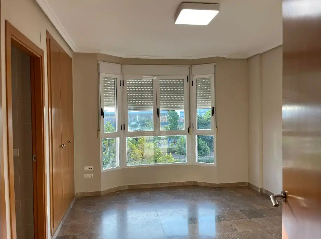 Schlafzimmer von Einfamilien-Reihenhaus zur Miete in Alcàsser mit Klimaanlage, Heizung und Terrasse