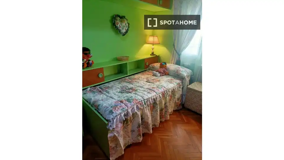 Bedroom of Flat for share in Abrera  with Air Conditioner, Heating and Furnished