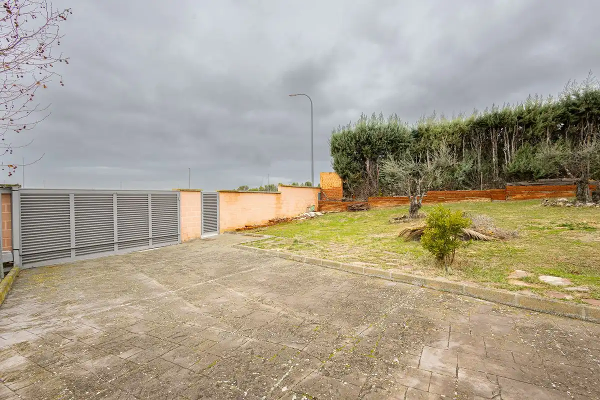 Chalet con terraza en venta en Calle Begonia, imagen 40