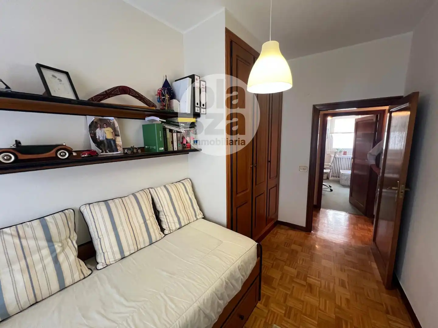 Bedroom of Flat for sale in Burgos  with Heating, Terrace and Storage room