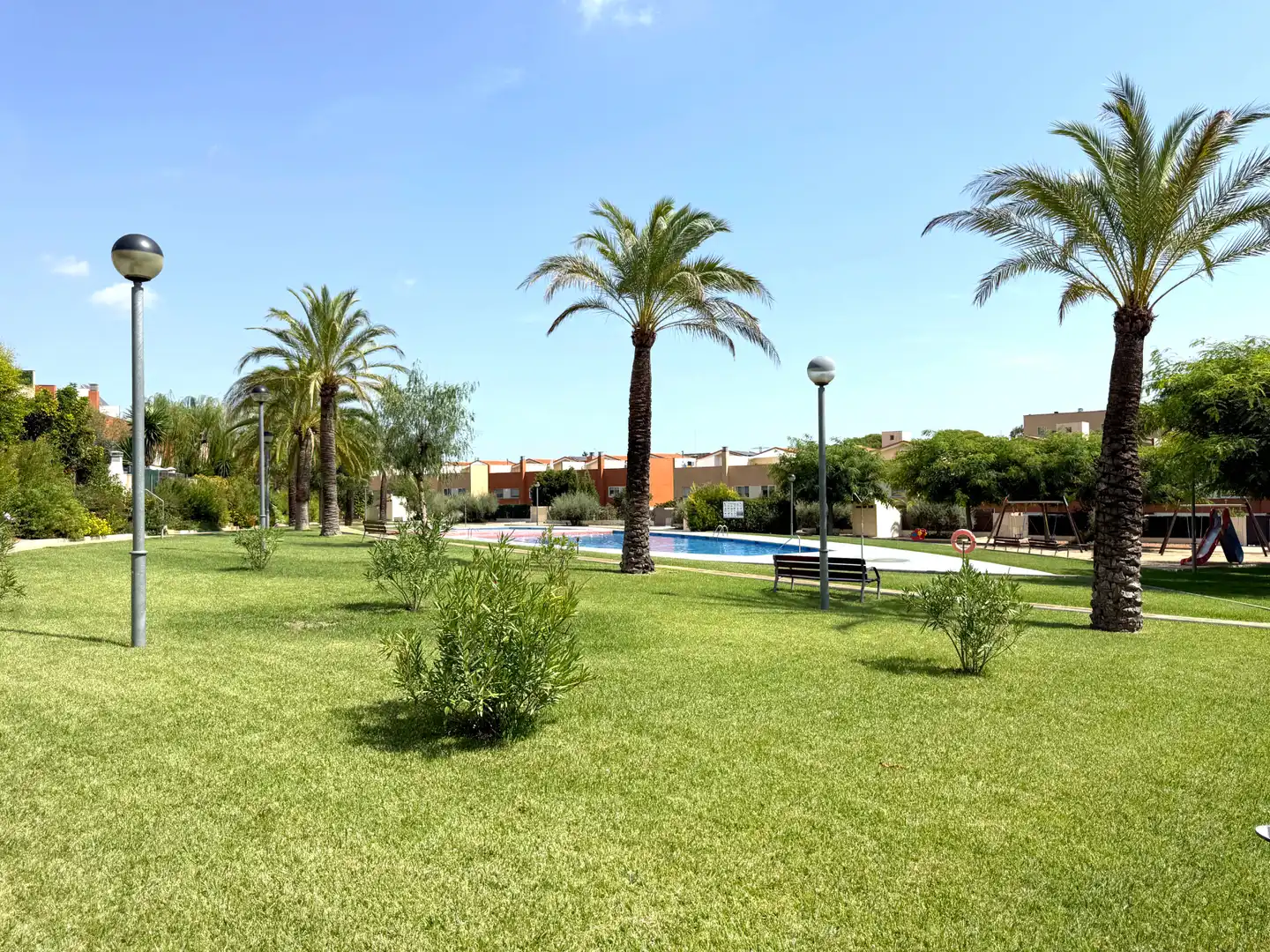 Casa a schiera con terrazza in vendita a Carrer de Vinebre, imagen 2