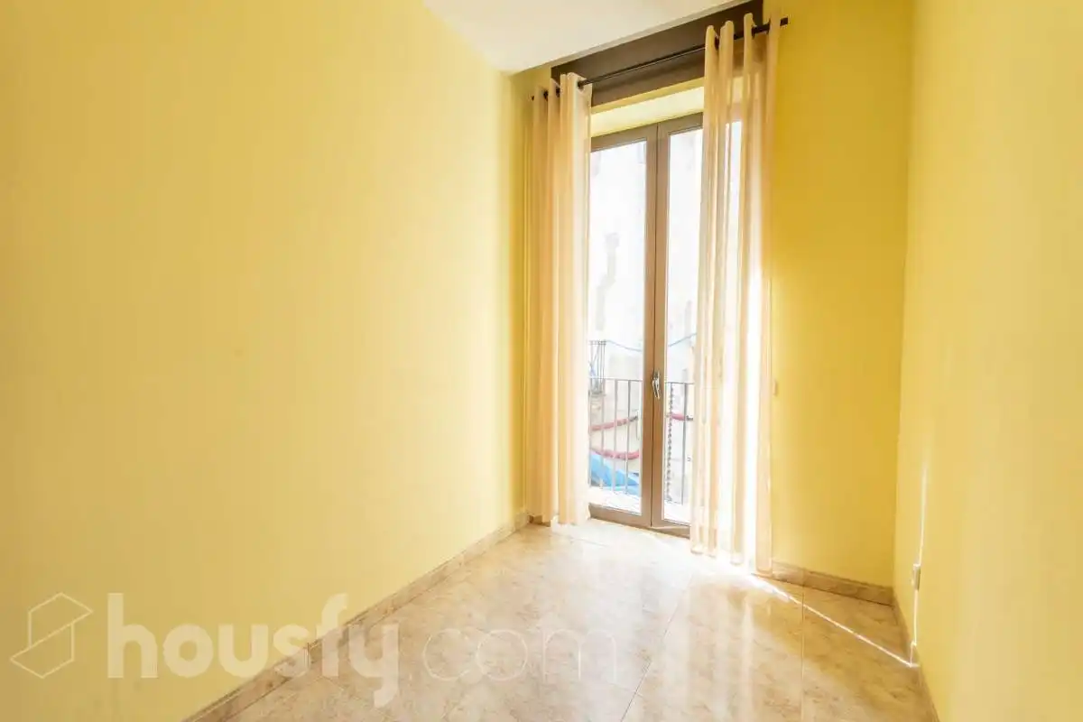 Schlafzimmer von Wohnung zum Verkauf in Vilanova i la Geltrú mit Klimaanlage, Heizung und Balkon