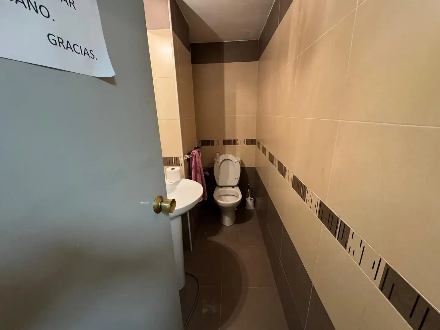Bany de Local en venda en Ejea de los Caballeros amb Aire condicionat