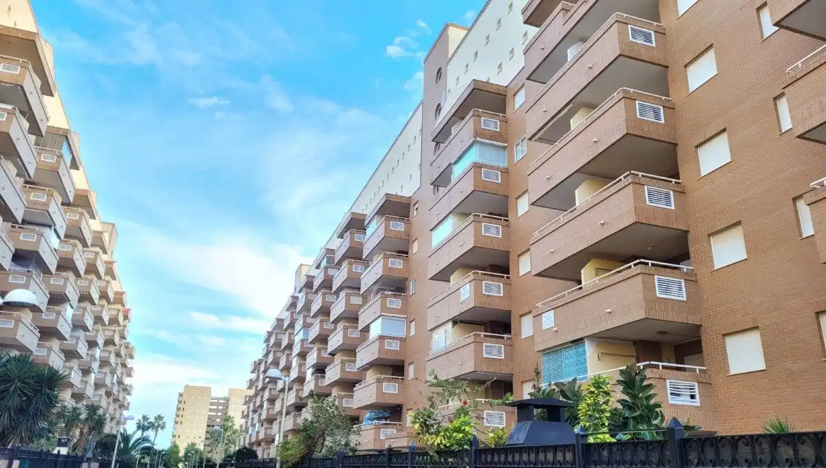 Vista exterior de Apartamento en venta en Oropesa del Mar / Orpesa con Aire acondicionado, Calefacción y Terraza