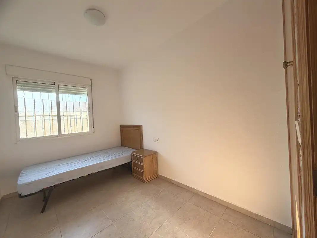 Dormitori de Apartament en venda en La Unión amb Terrassa