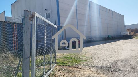 Foto 4 de Terreno industrial en venta en Calle de la Energia, Requena, Valencia