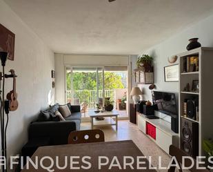 Living room of Flat for sale in Vilanova i la Geltrú  with Heating, Private garden and Terrace