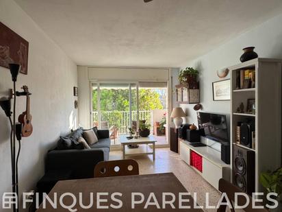 Living room of Flat for sale in Vilanova i la Geltrú  with Heating, Private garden and Terrace