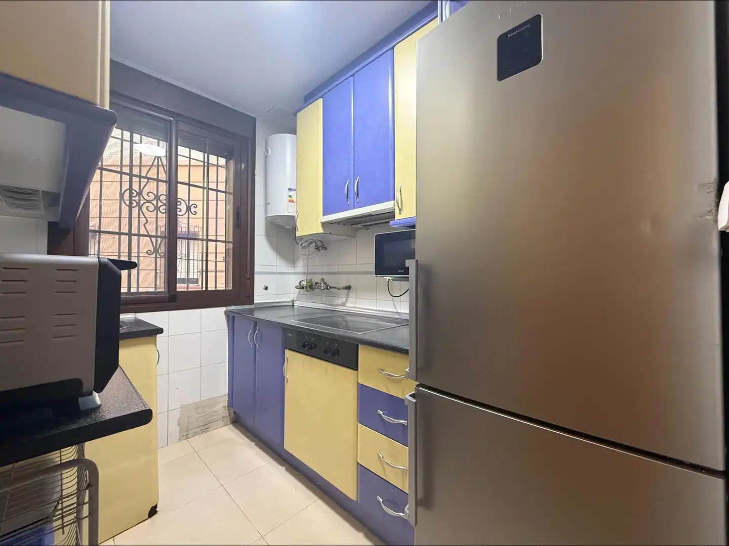 Cocina de Piso de alquiler en Granada con Aire acondicionado, Calefacción y Amueblado