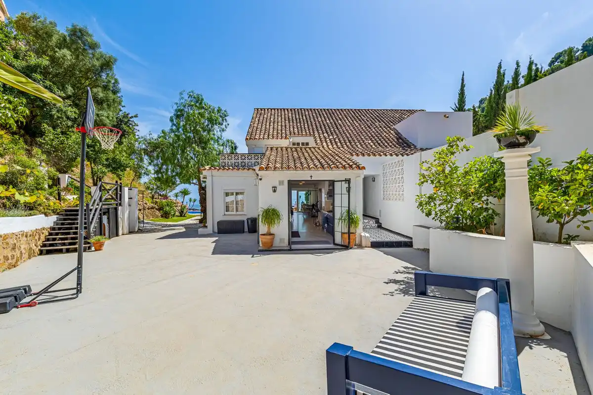 Exterior view of Houses for sale in Ojén  with Air Conditioner, Private garden and Swimming Pool