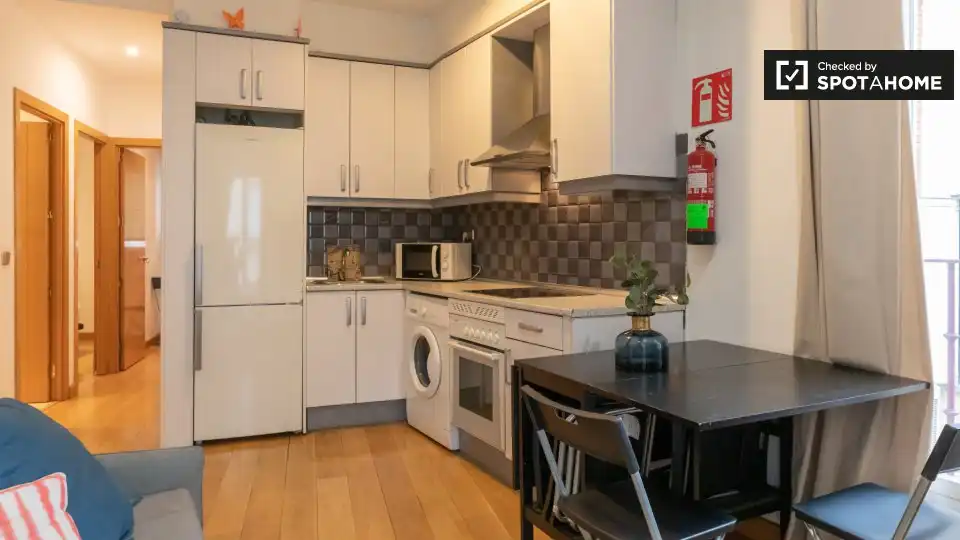 Piso con terraza en alquiler en Centro, imagen 2
