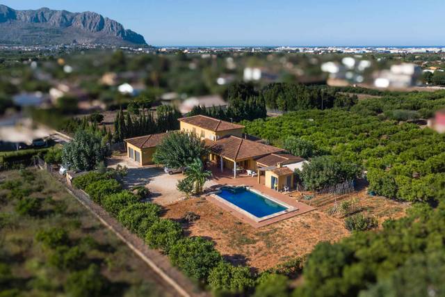 Finca rústica en Venta en Pedreguer