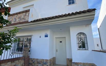 Vista exterior de Casa adosada en venda en Mijas amb Calefacció, Parquet i Terrassa