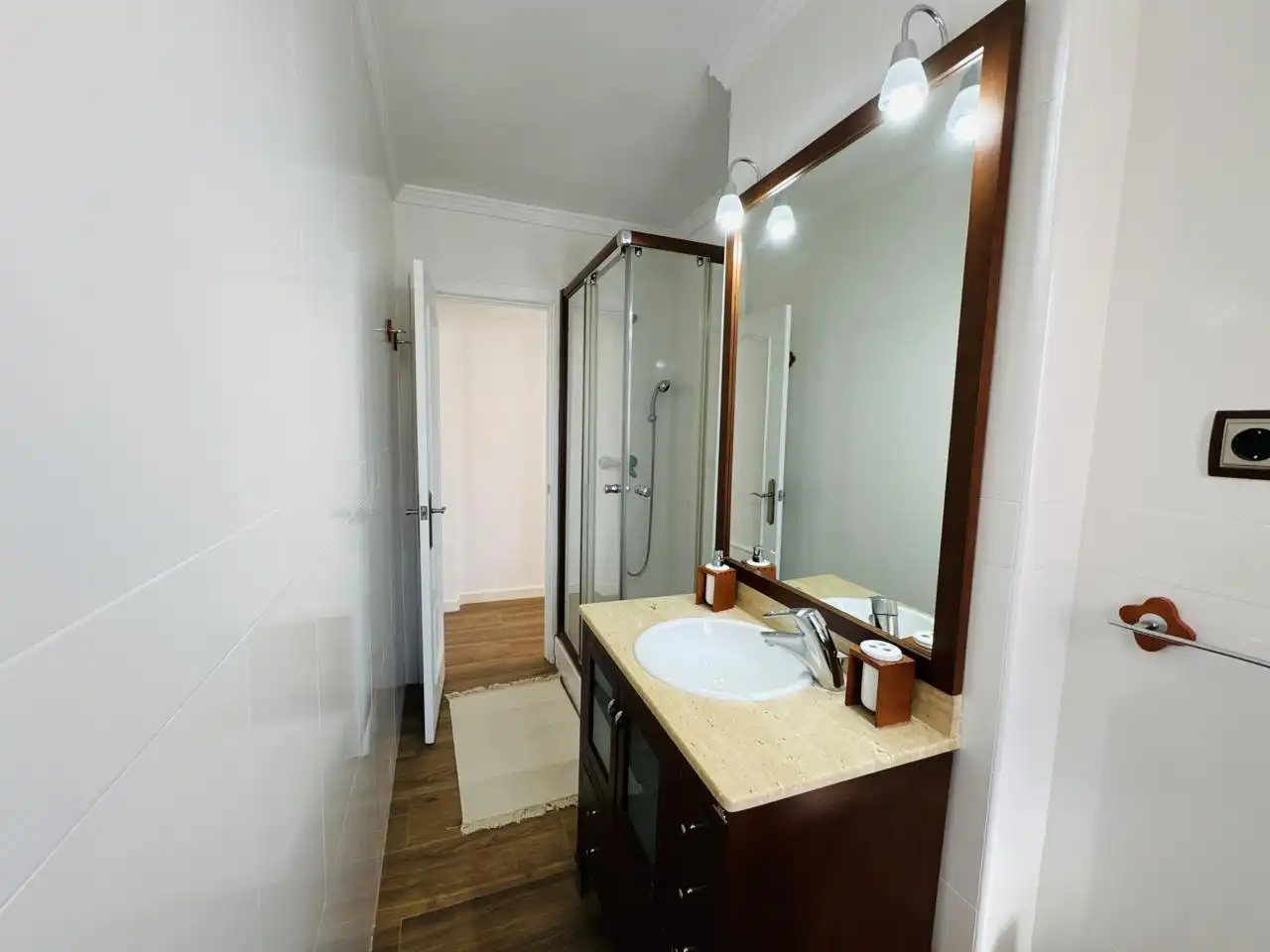 Bany de Àtic de lloguer en Granada