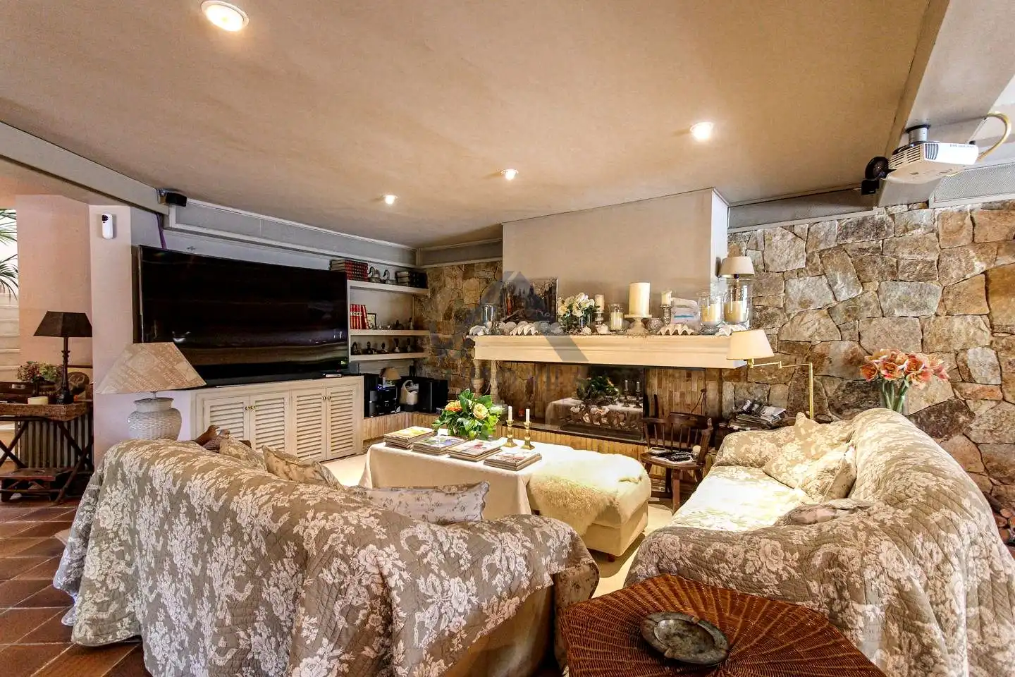 Casa con piscina en venta en De Les Monges, imagen 44