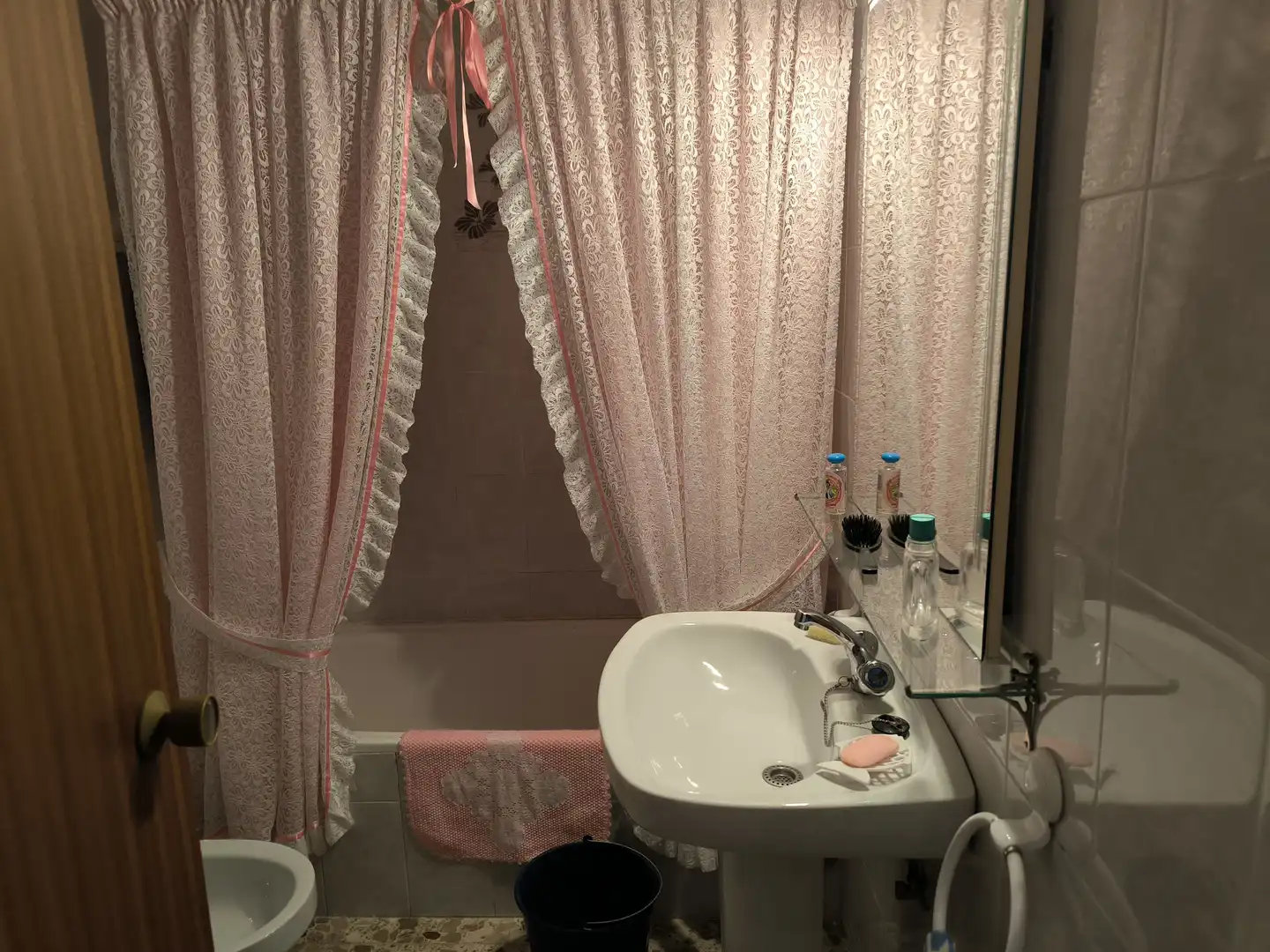 Bathroom of Houses for sale in Piedrabuena  with Heating, Furnished and Oven