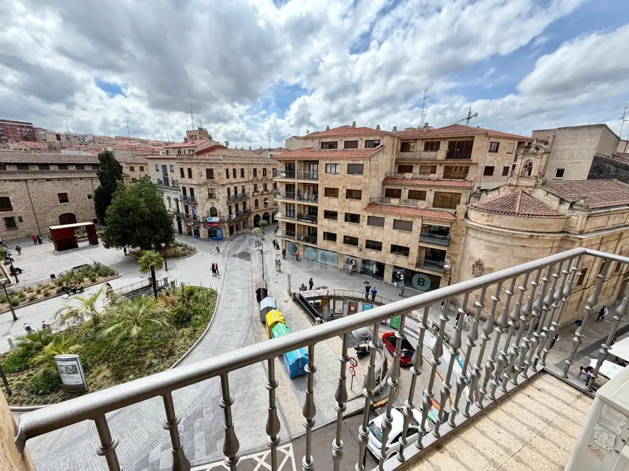 Außenansicht von Wohnung zur Miete in Salamanca mit Heizung und Möbliert