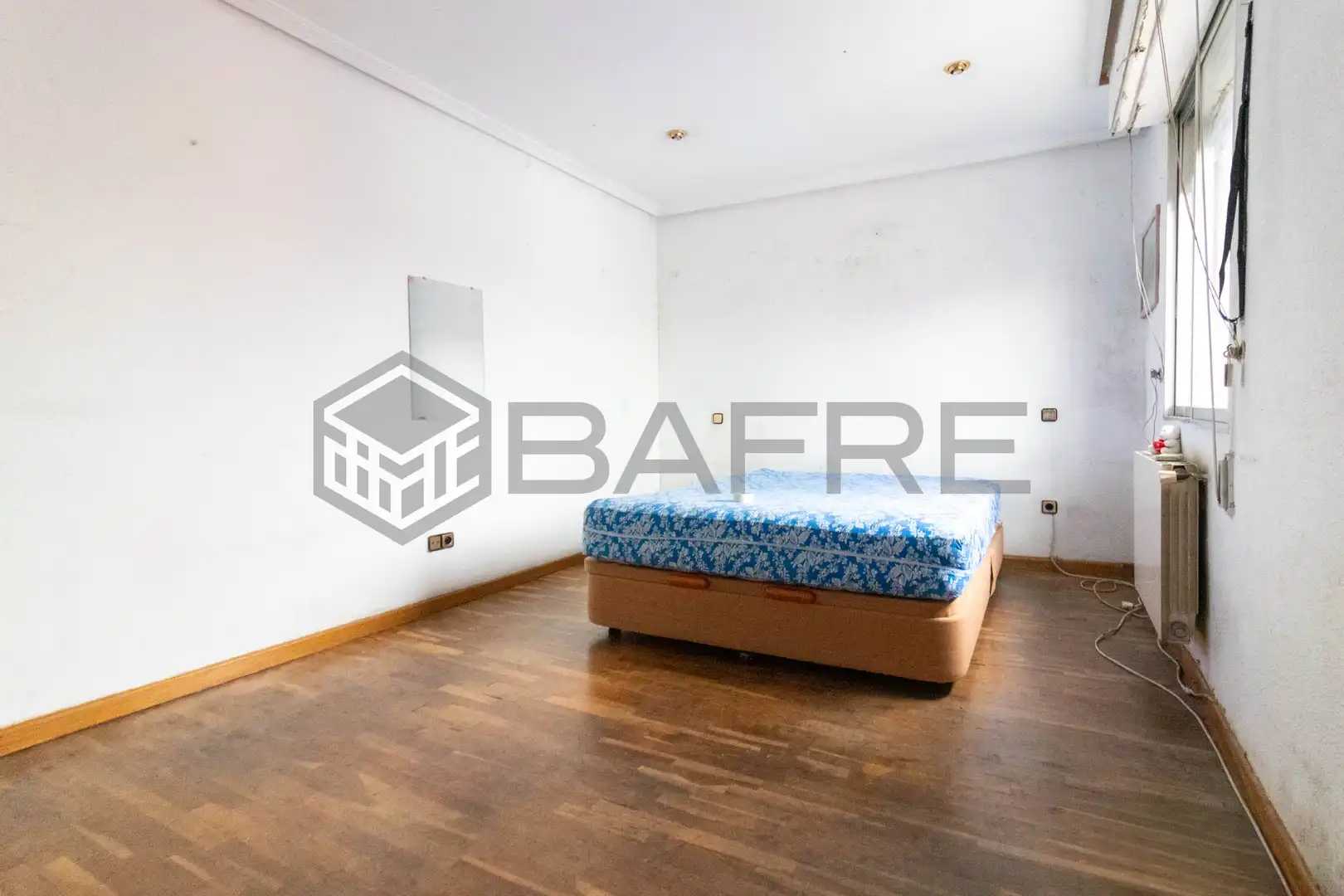 Schlafzimmer von Wohnung zum Verkauf in Madrid