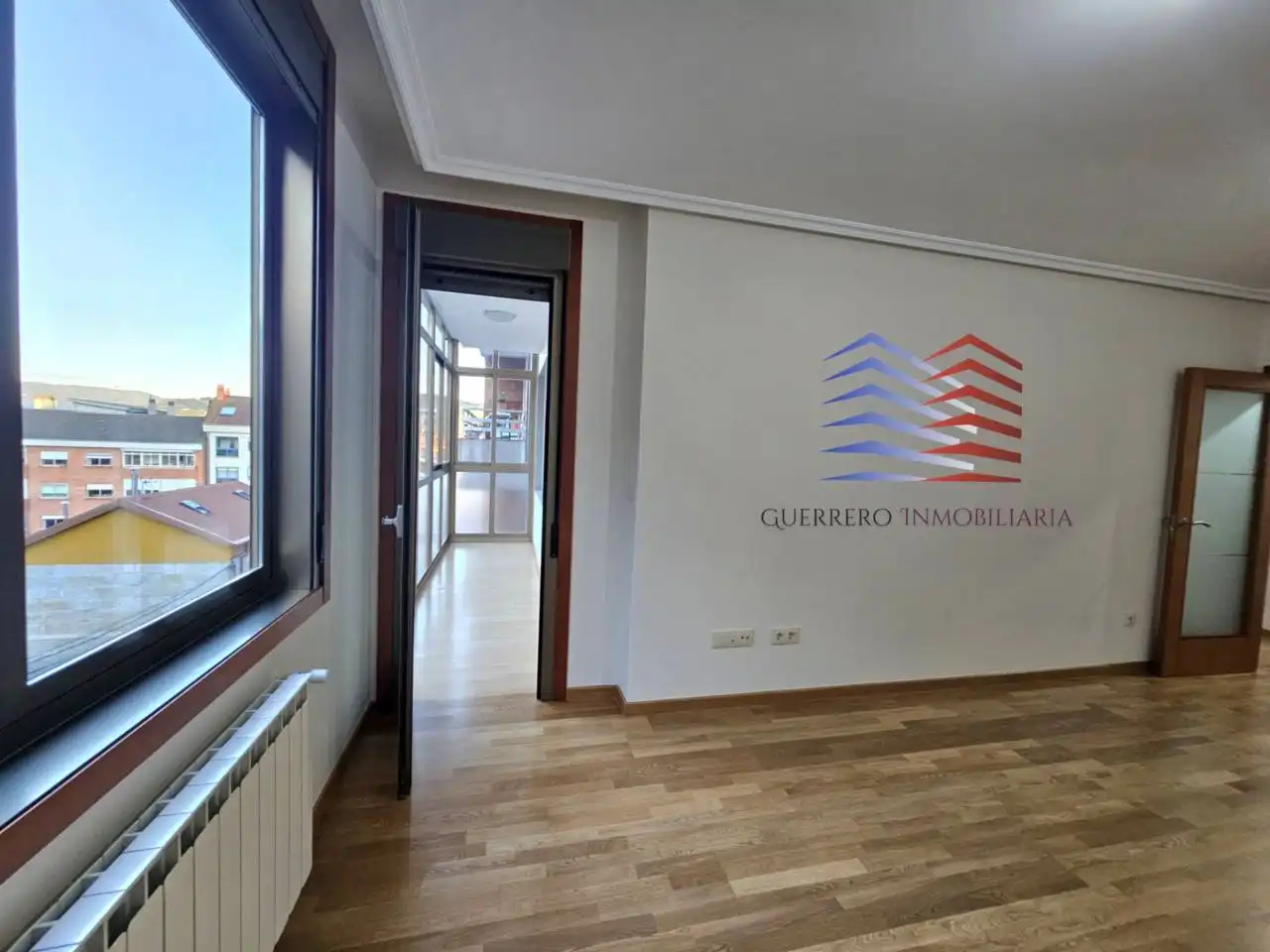 Wohnung zur Miete in Ourense Capital  mit Heizung, Parkett und Abstellraum