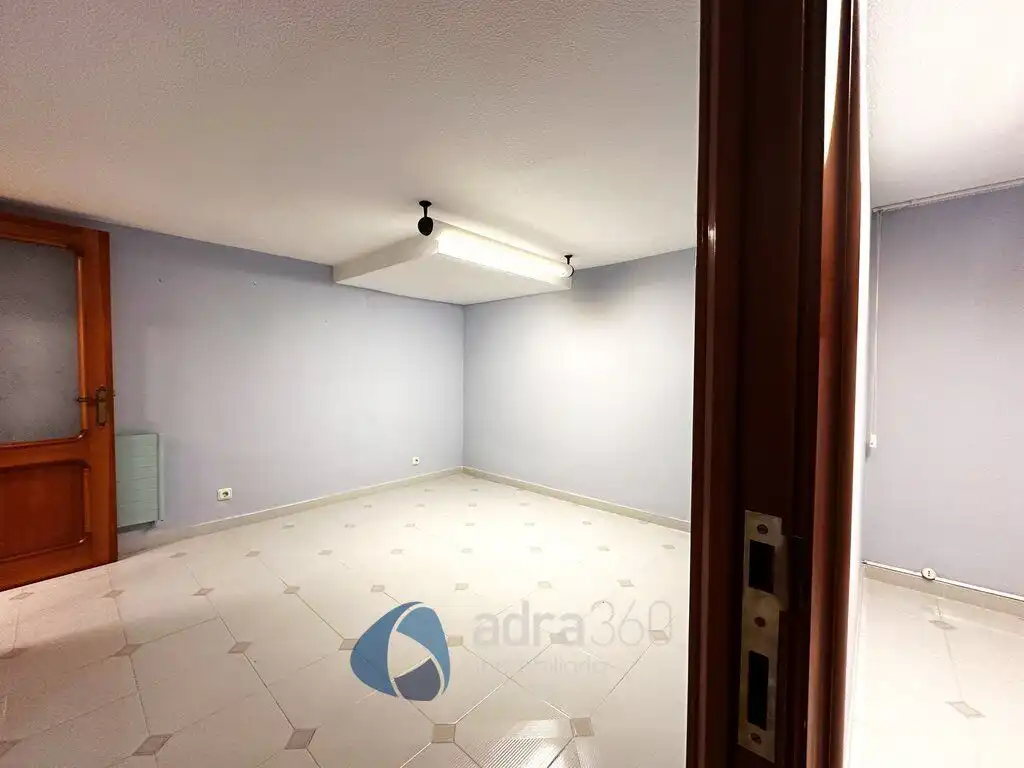 Houses for sale in Lardero  with Air Conditioner, Heating and Private garden