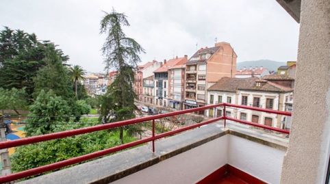 Venta de piso en el centro de Villaviciosa Asturias, tres dormitorios recien reformado