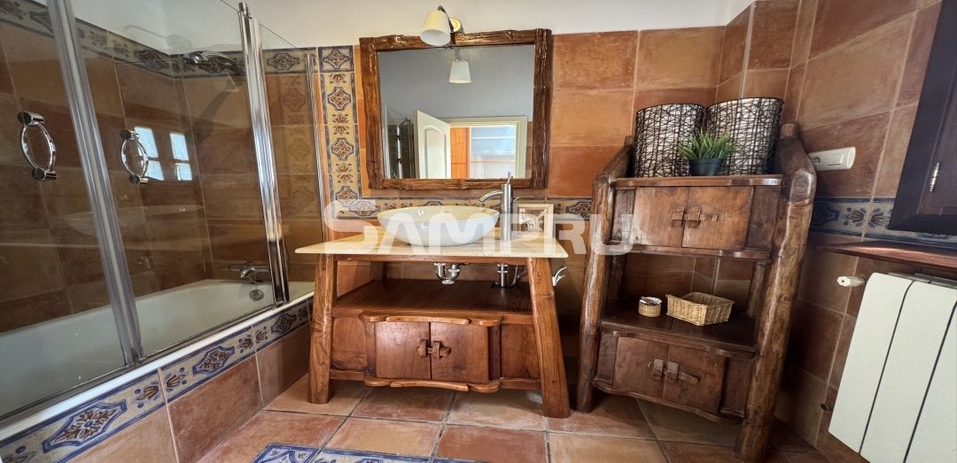 Bathroom of Flat for sale in Arrasate / Mondragón  with Heating