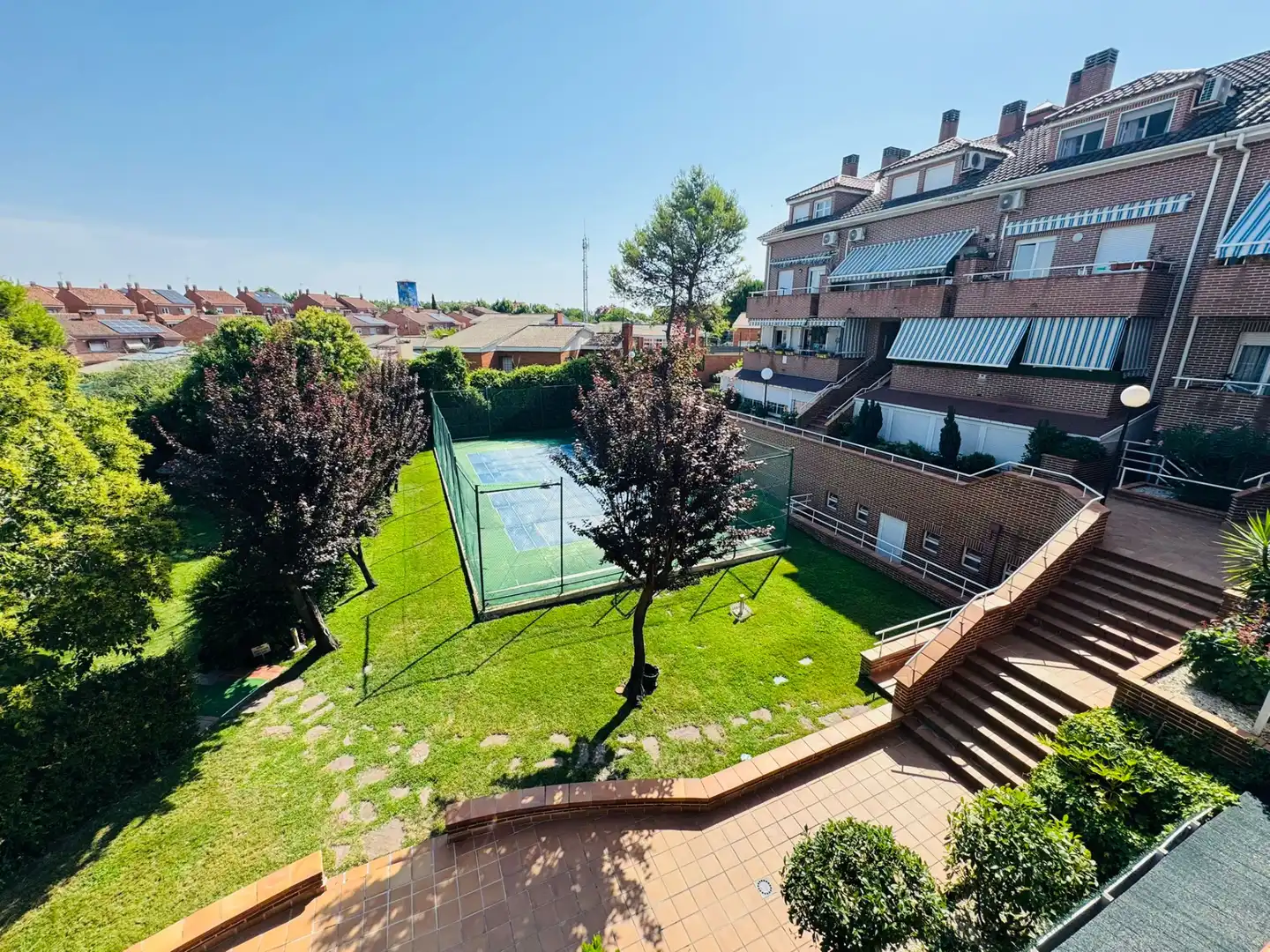 Garten von Maisonette zur Miete in Sevilla la Nueva mit Heizung, Ofen und Gemeinschaftspool