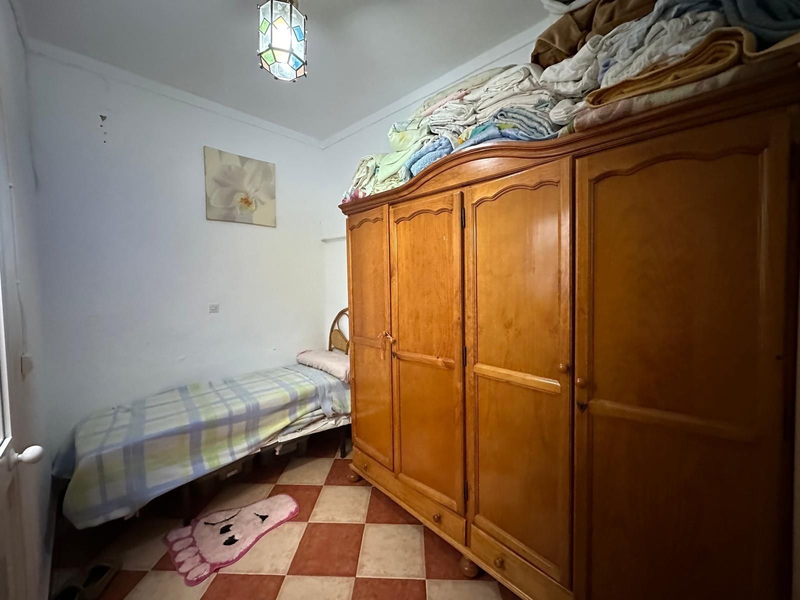 Dormitori de Casa o xalet en venda en El Coronil