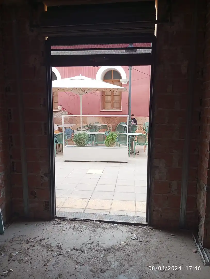 Local comercial de lloguer a Calle Doctor Arcas Meca 1, imagen 4