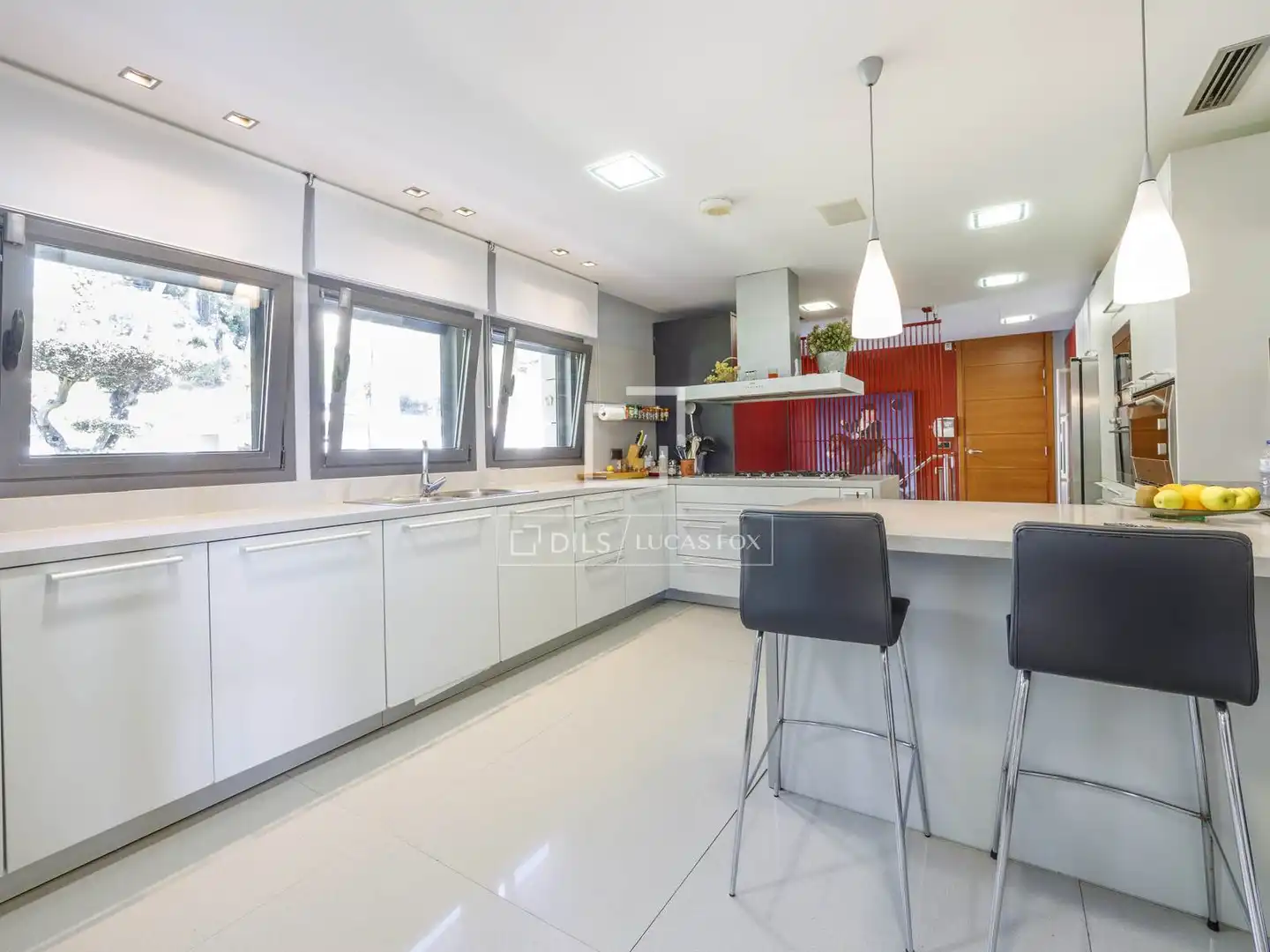 Cuina de Casa o xalet en venda en Rocafort amb Aire condicionat, Calefacció i Jardí privat