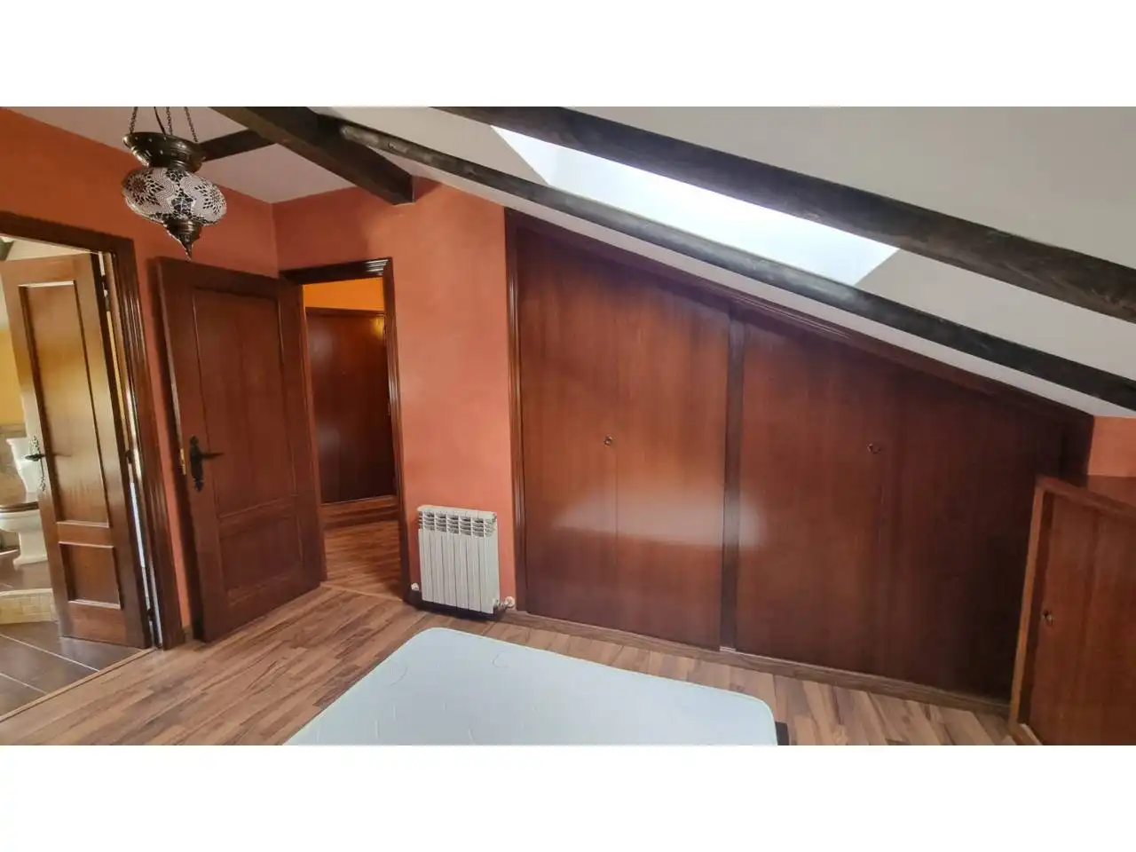 Habitación de Dúplex en venta en León Capital  con Calefacción, Parquet y Trastero