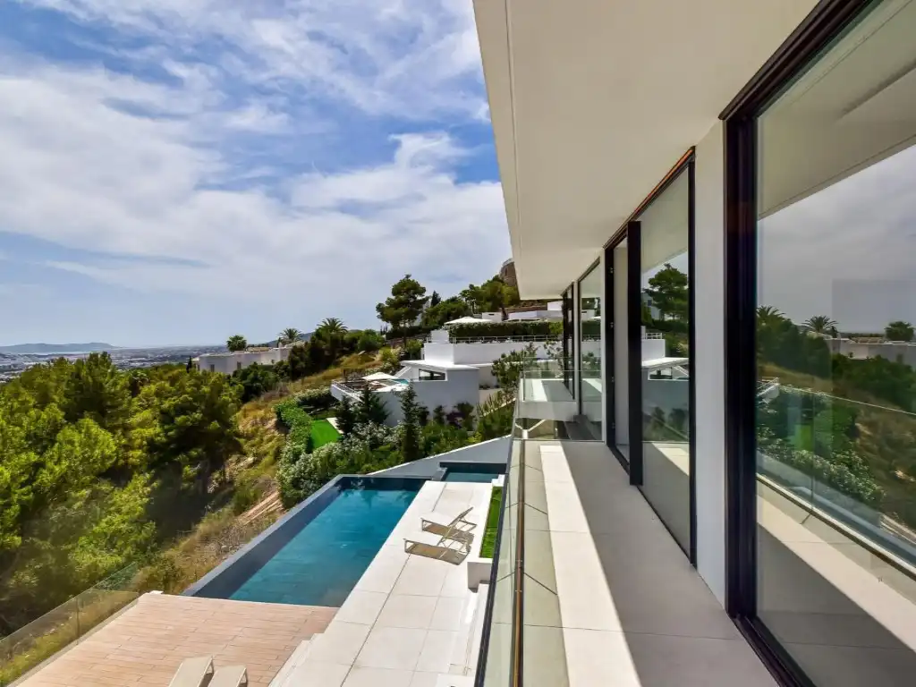 Casa con piscina en venta en Can Furnet