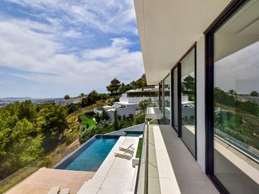 Casa con piscina en venta en Can Furnet