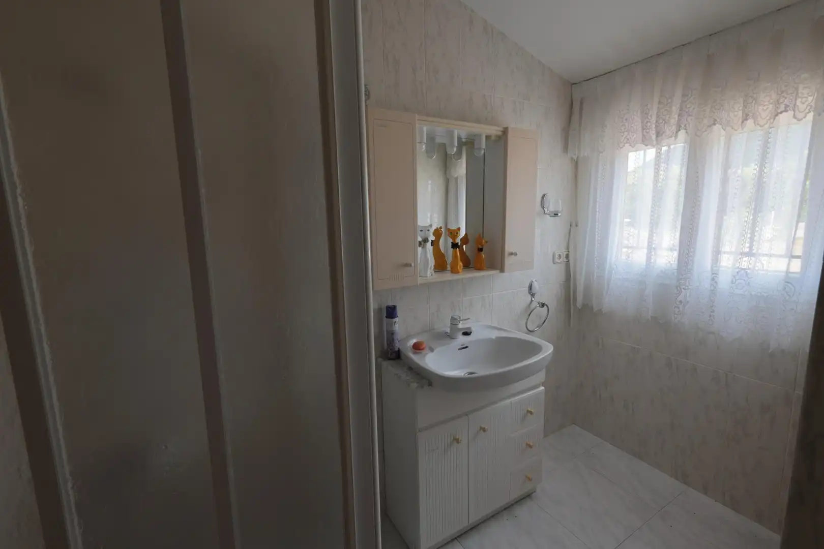 Baño de Finca rústica en venta en Castropodame con Calefacción y Piscina