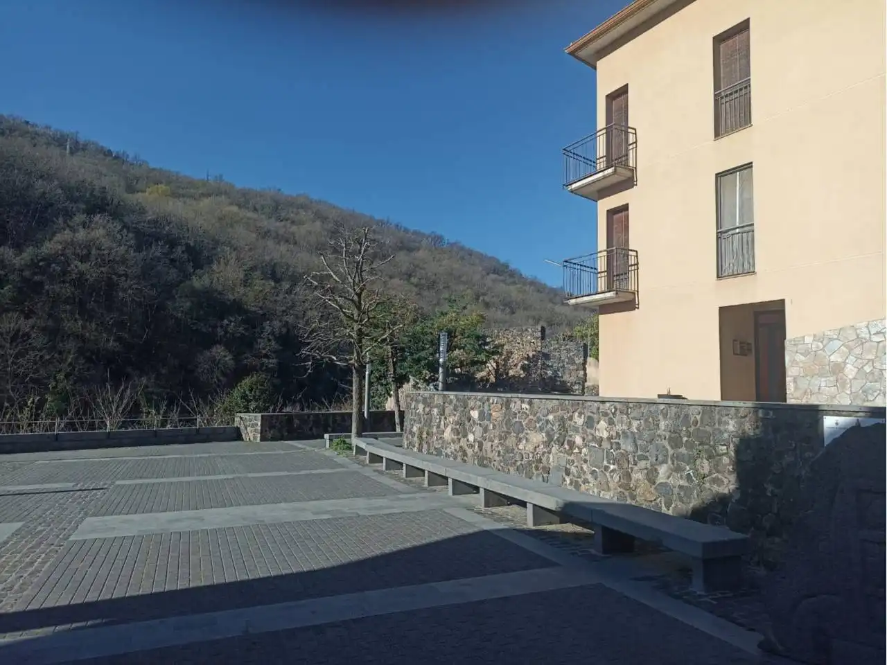 Vista exterior de Dúplex en venta en Castellfollit de la Roca con Calefacción, Terraza y Amueblado