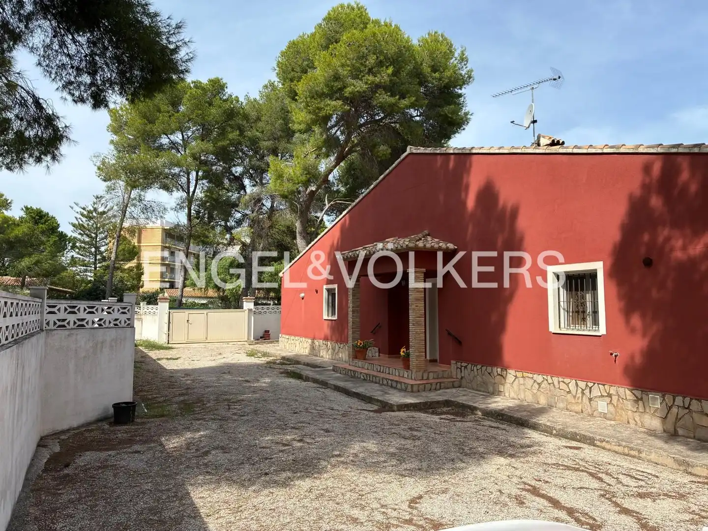 Exterior view of Houses for sale in Las Rotas / Les Rotes