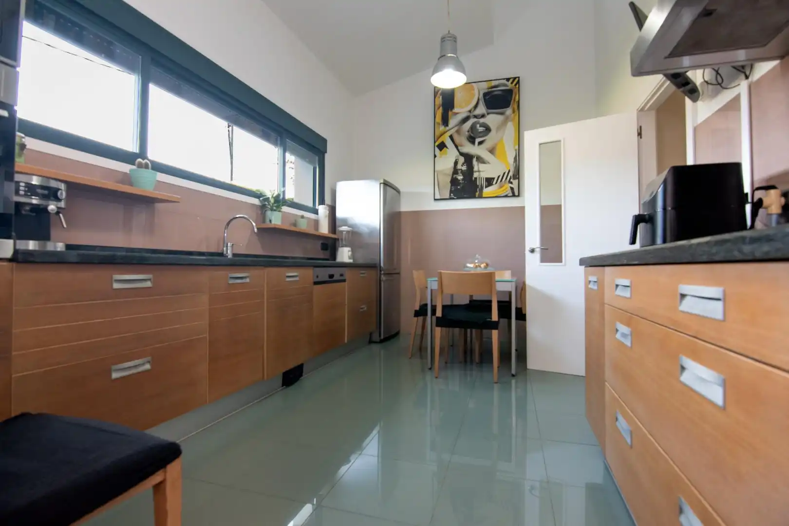 Cocina de Casa o chalet en venta en Bergondo con Calefacción, Jardín privado y Trastero