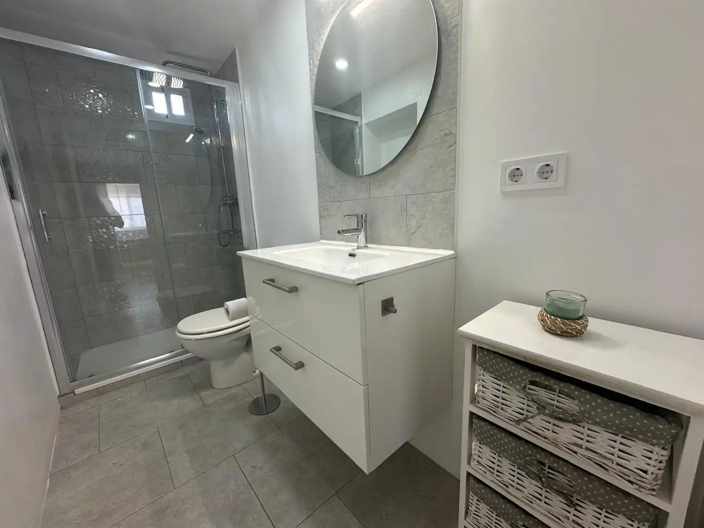 Bathroom of Flat for sale in Jerez de la Frontera  with Air Conditioner, Terrace and Furnished