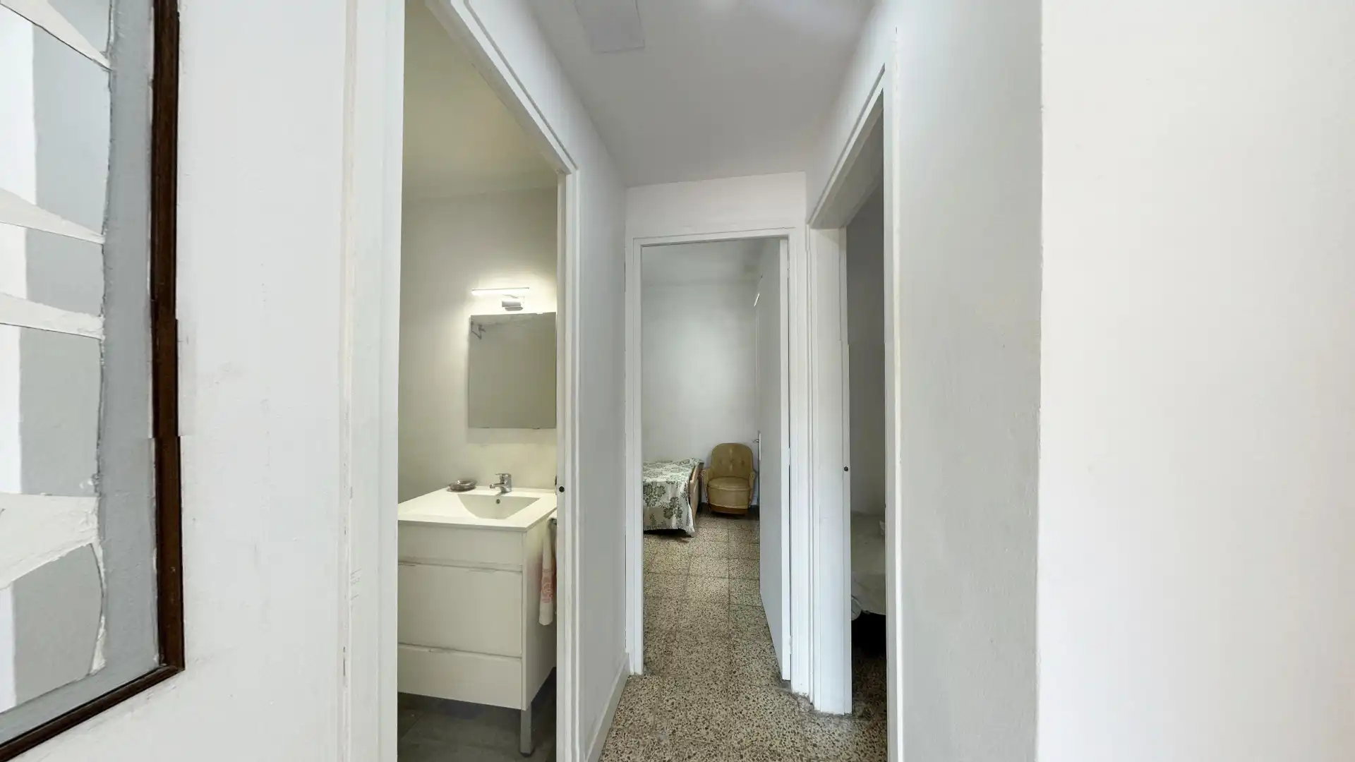Piso en venta en Cornellà de Llobregat con Amueblado, Horno y Balcón