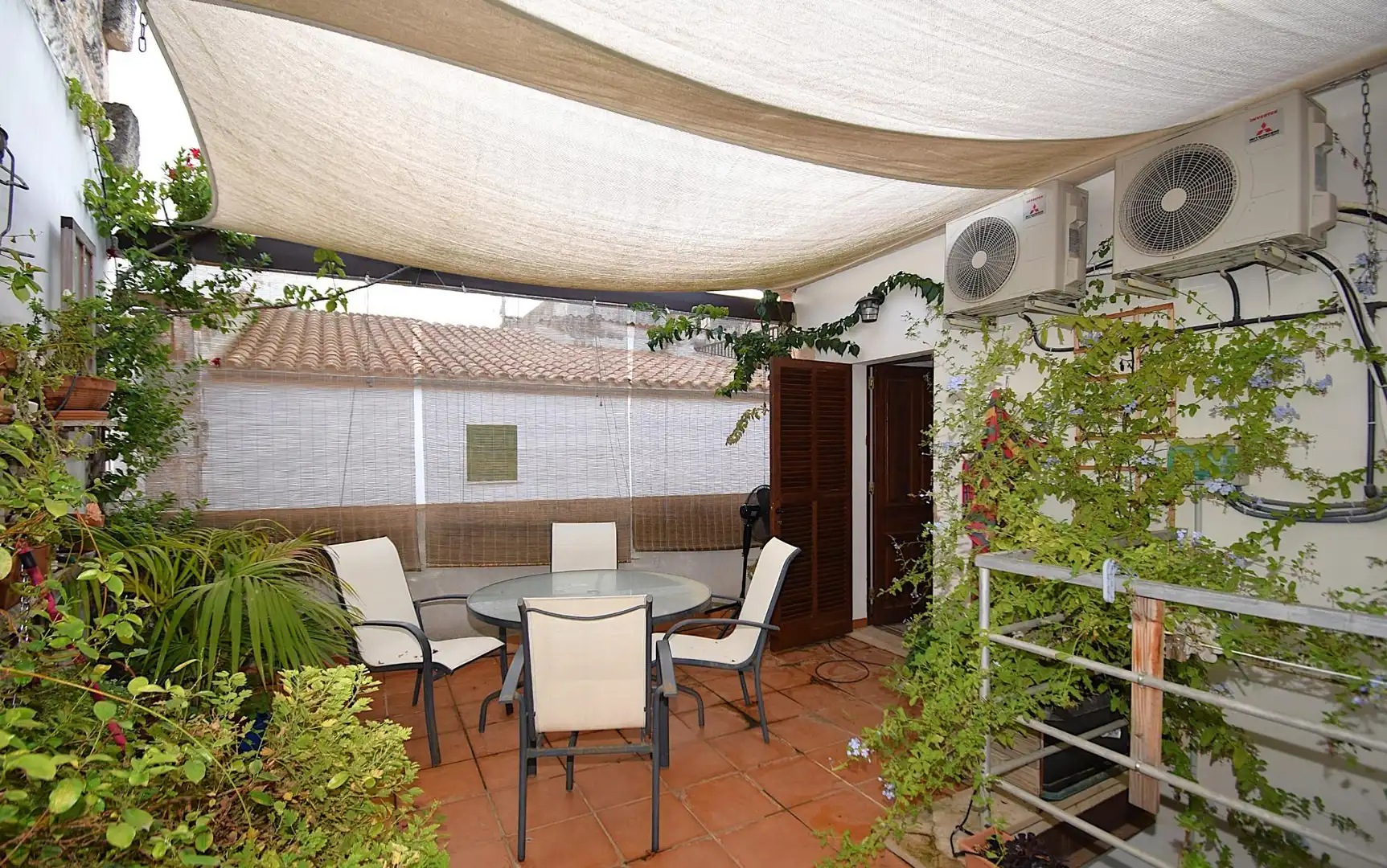 Terrasse von Einfamilien-Reihenhaus zum Verkauf in Muro mit Klimaanlage, Terrasse und Möbliert