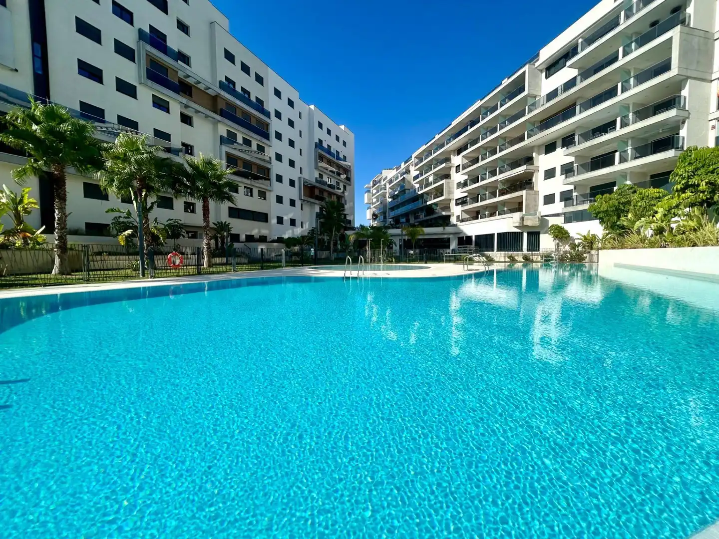 Piscina de Apartament en venda en Orihuela amb Aire condicionat, Jardí privat i Terrassa