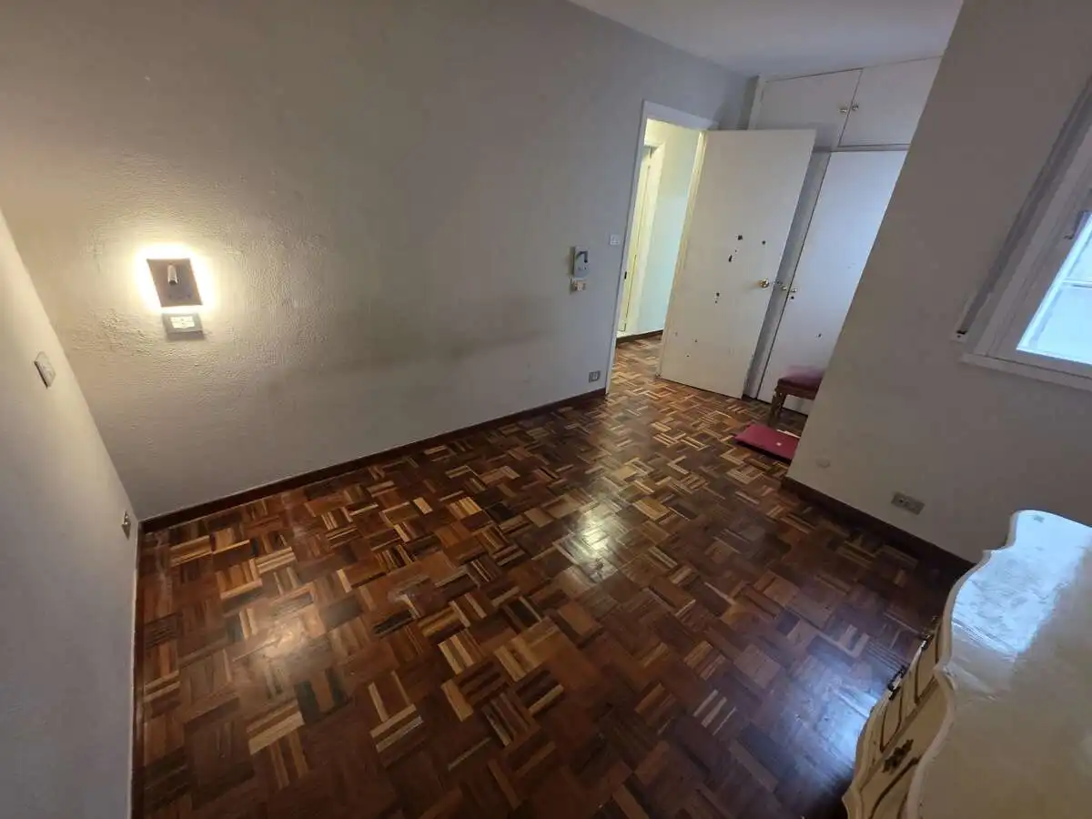 Piso en venta en Avilés con Calefacción, Terraza y Trastero