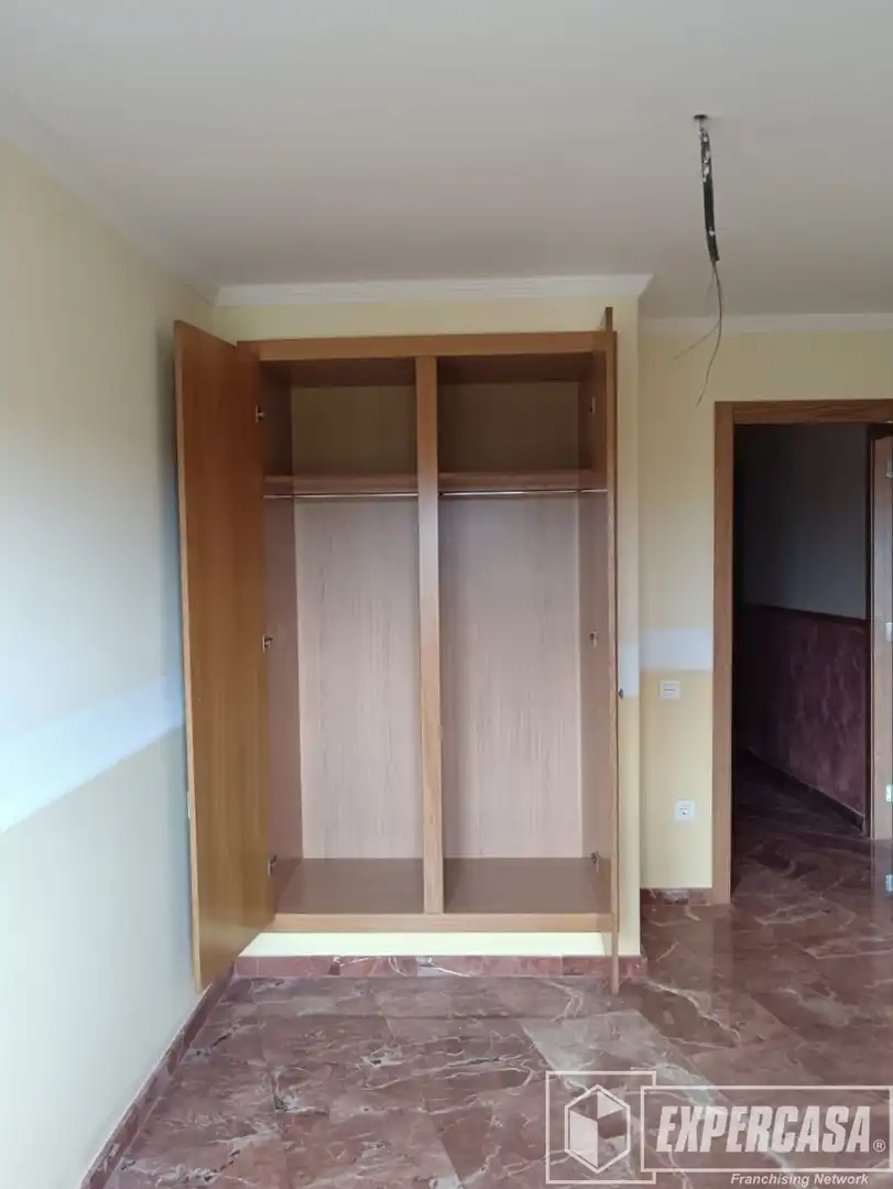Schlafzimmer von Wohnung zum Verkauf in Tous mit Klimaanlage und Terrasse