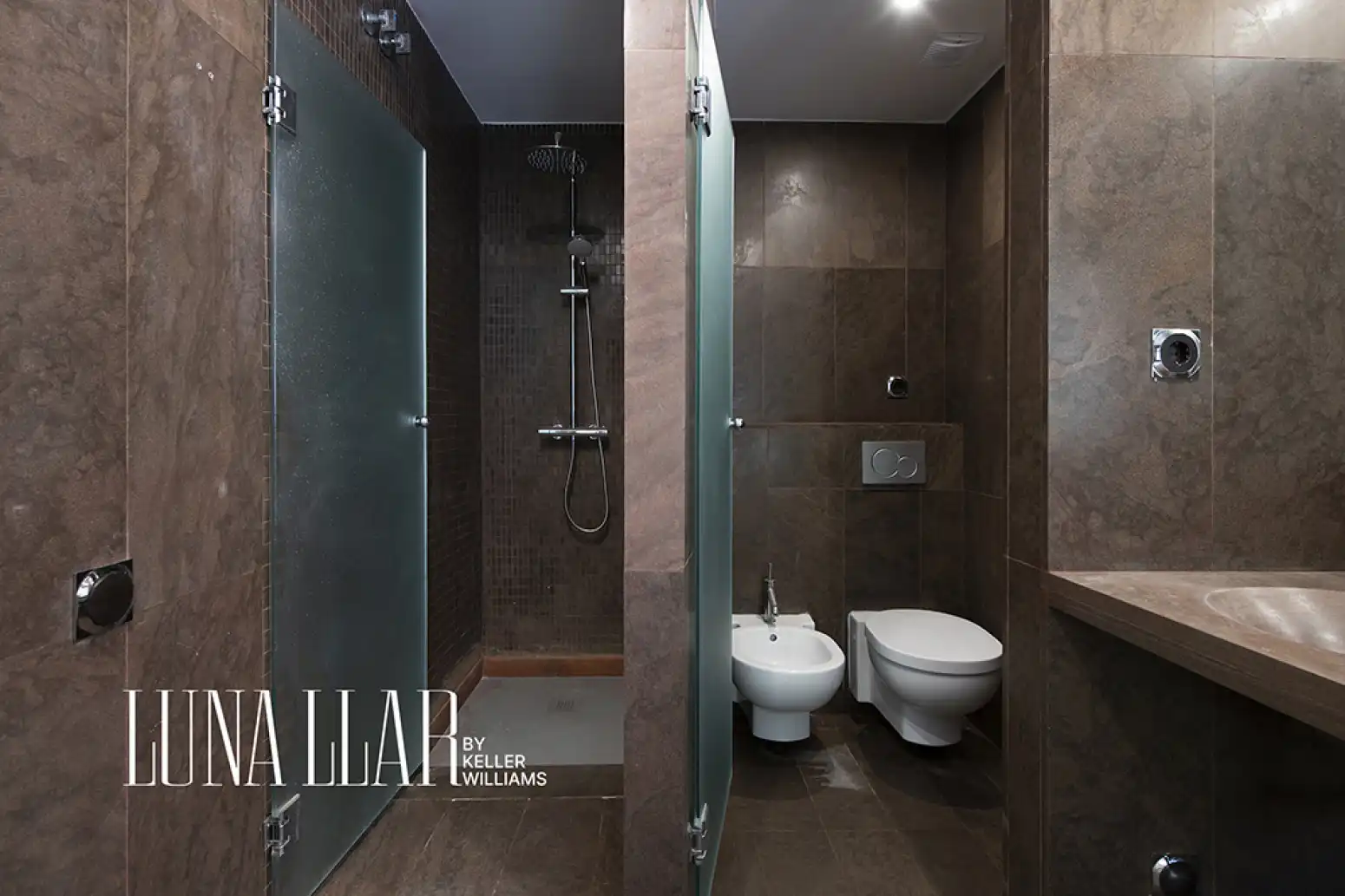 Bathroom of Houses for sale in Sitges  with Private garden and Balcony