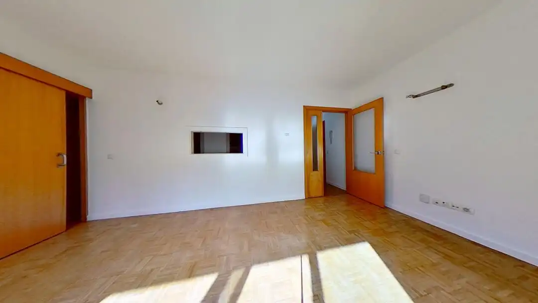 Appartamento con ascensore in affitto a Avenida de la Perla, imagen 9