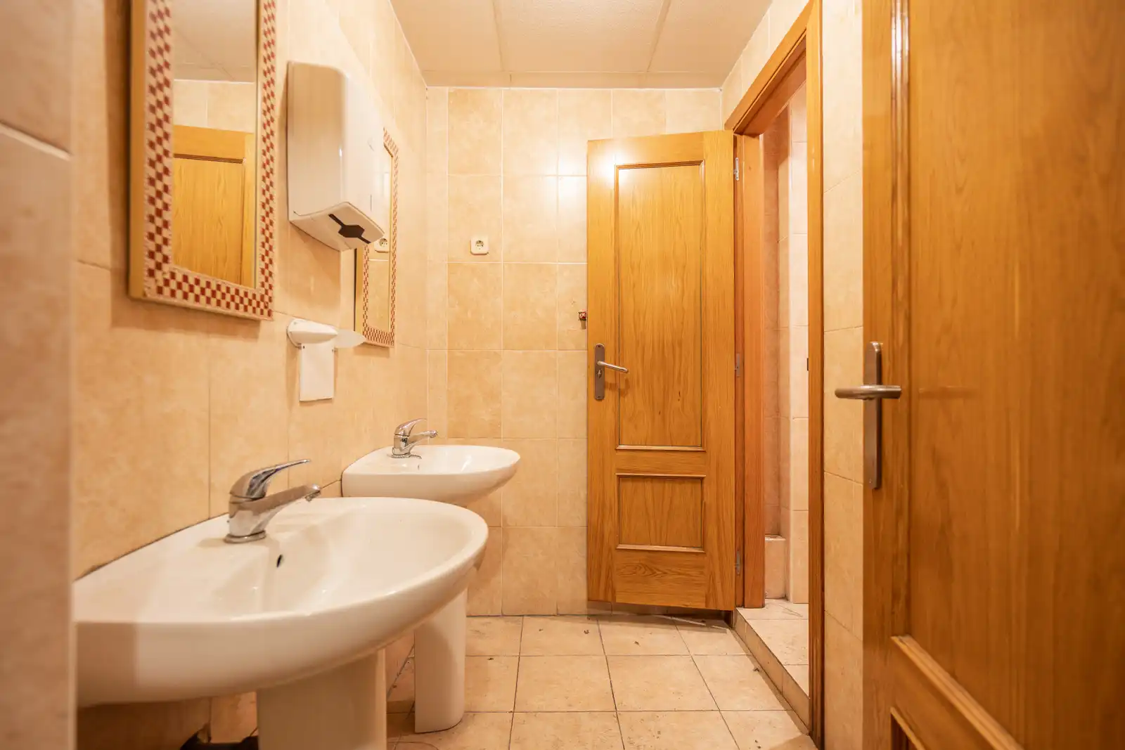 Bathroom of Industrial buildings for sale in Colmenar Viejo  with Heating