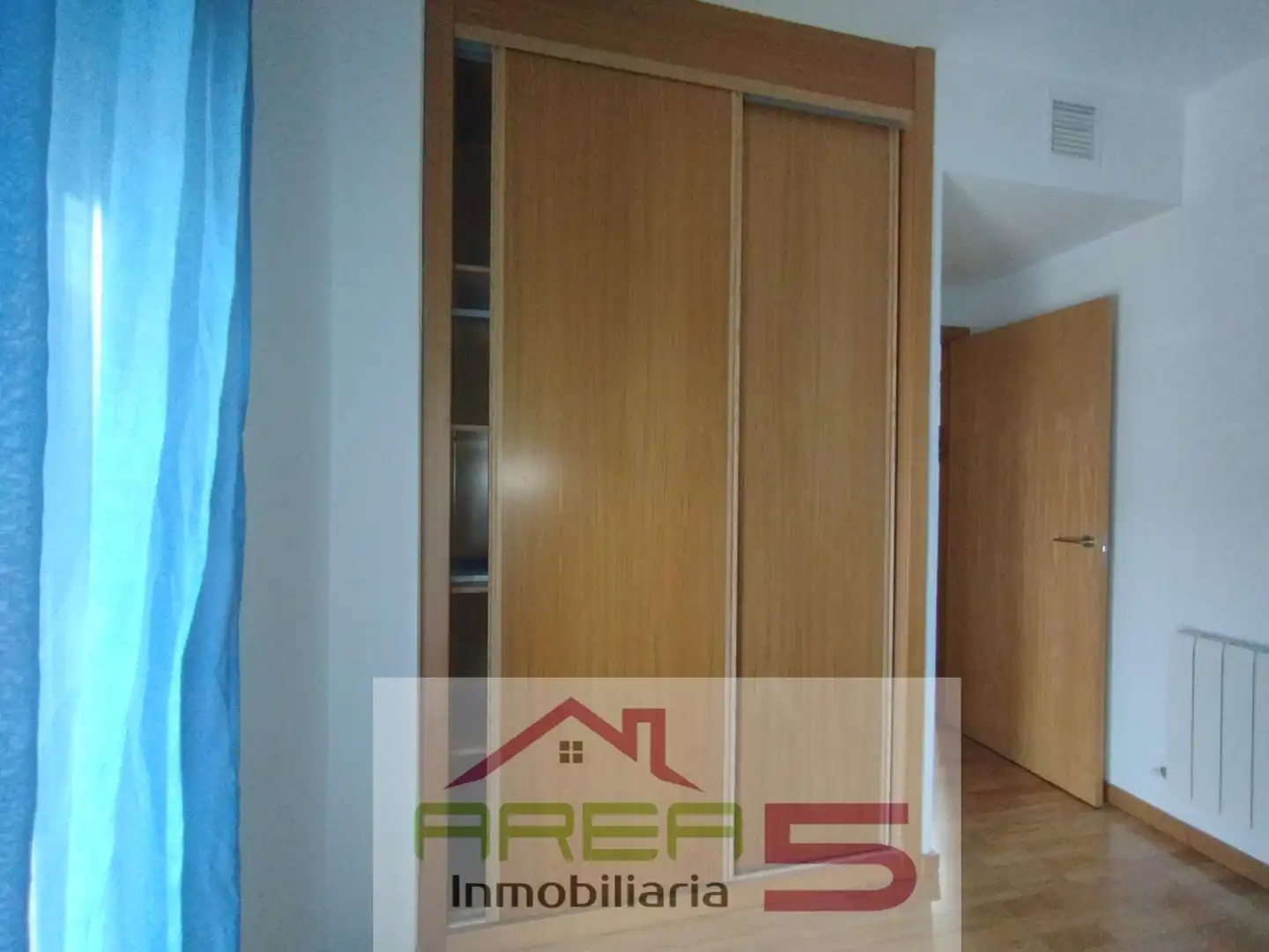 Dormitori de Pis de lloguer en Mérida amb Aire condicionat, Calefacció i Parquet